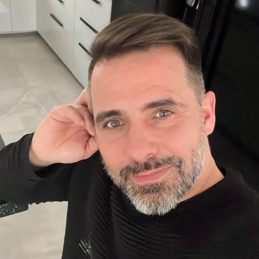 Profil de Santiana
